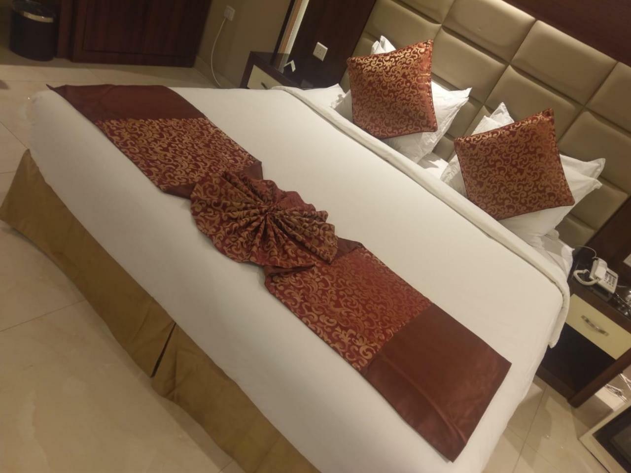 Madeira Hotel Suites Nadinah Екстер'єр фото